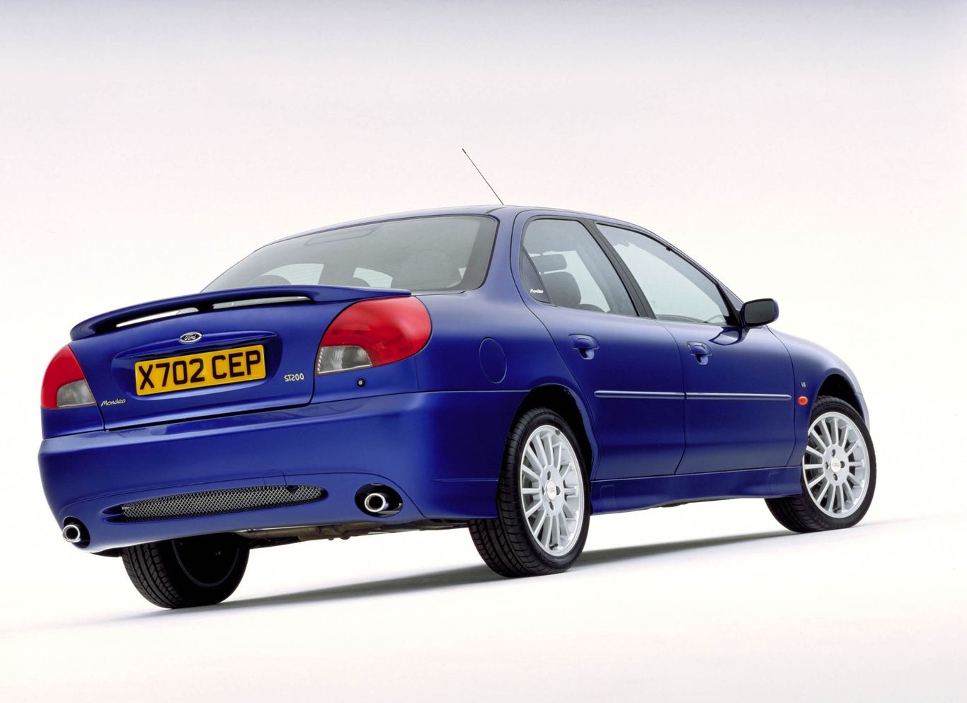 Форд стек. Ford Mondeo mk2 st200. Ford Mondeo 2.5 MT st200. Форд Мондео 2 st200. Ford Mondeo mk2.