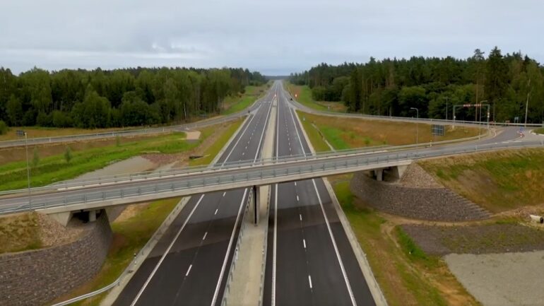 Kuula: 15.12 Autotund: eksperdi sõnul puuduvad Eestil järgmiste neljarealiste teede jaoks raha ja ka maavarad. Mis on lahendus?