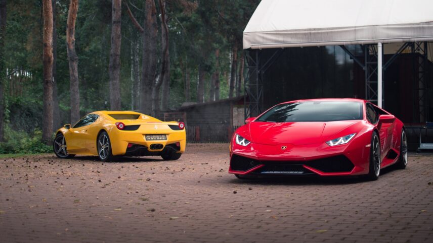 Kui palju kindlustatakse Eestis aastas Ferrarisid, Lamborghinisid ja muid kalleid autosid?