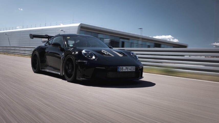 Uus Porsche 911 GT3 RS saabub mõne nädala pärast ja on ekstreemsem kui eelkäijad