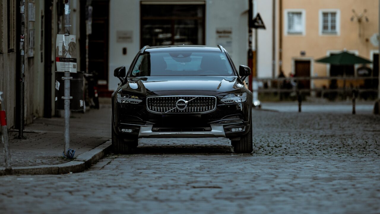 Kasutatud Volvo V60: kuidas leida parim pakkumine?