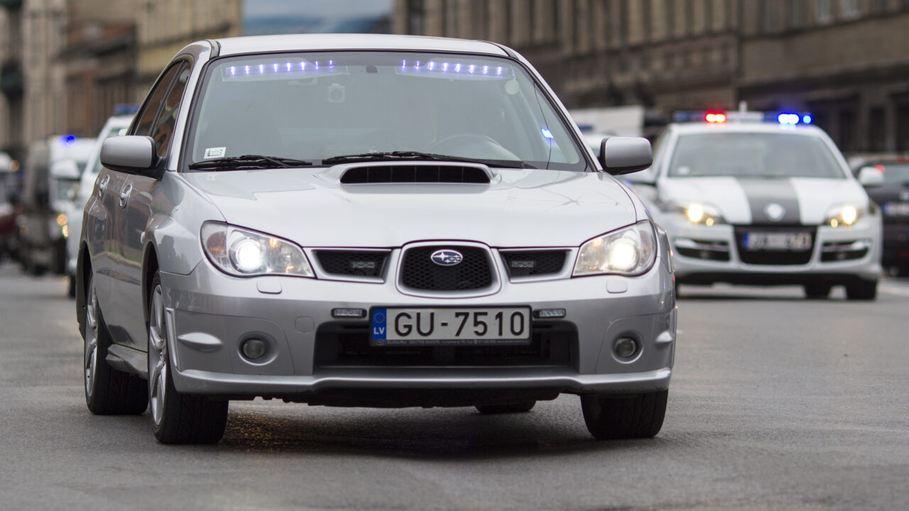 Läti tahab joobes juhtidelt konfiskeeritud autod anda Ukraina sõjaväele