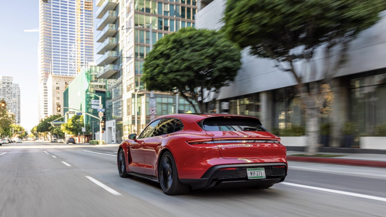 Porsche tahab 2030. aastaks müüa 80 protsendi ulatuses elektriautosid