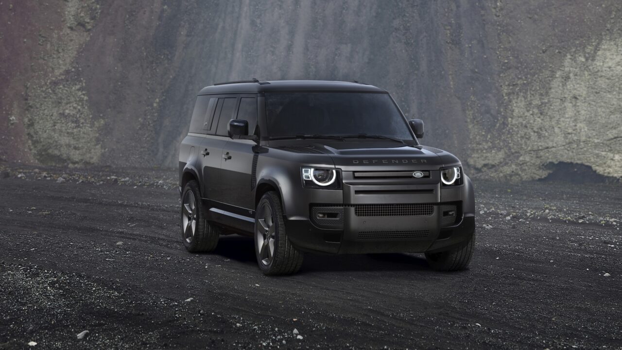 Land Rover tõi avalikkuse ette uued Defenderi mudeliversioonid