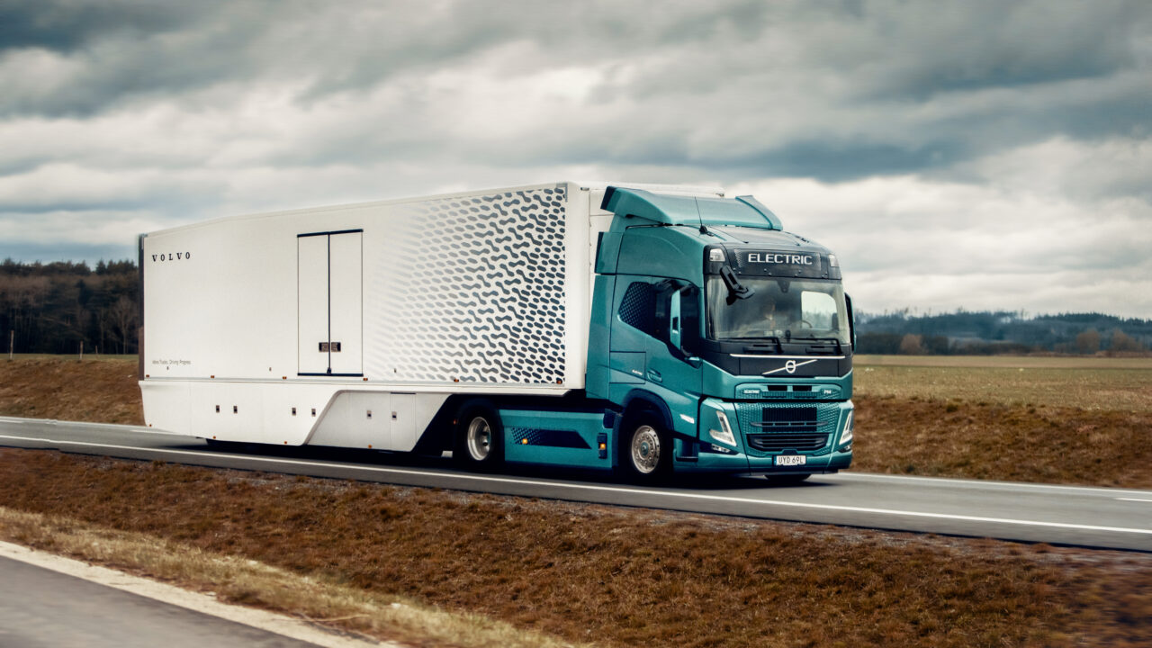 Proovisõit: elektrilise Volvo sadulveoki puhul on puudu ainult kaks rehkendust