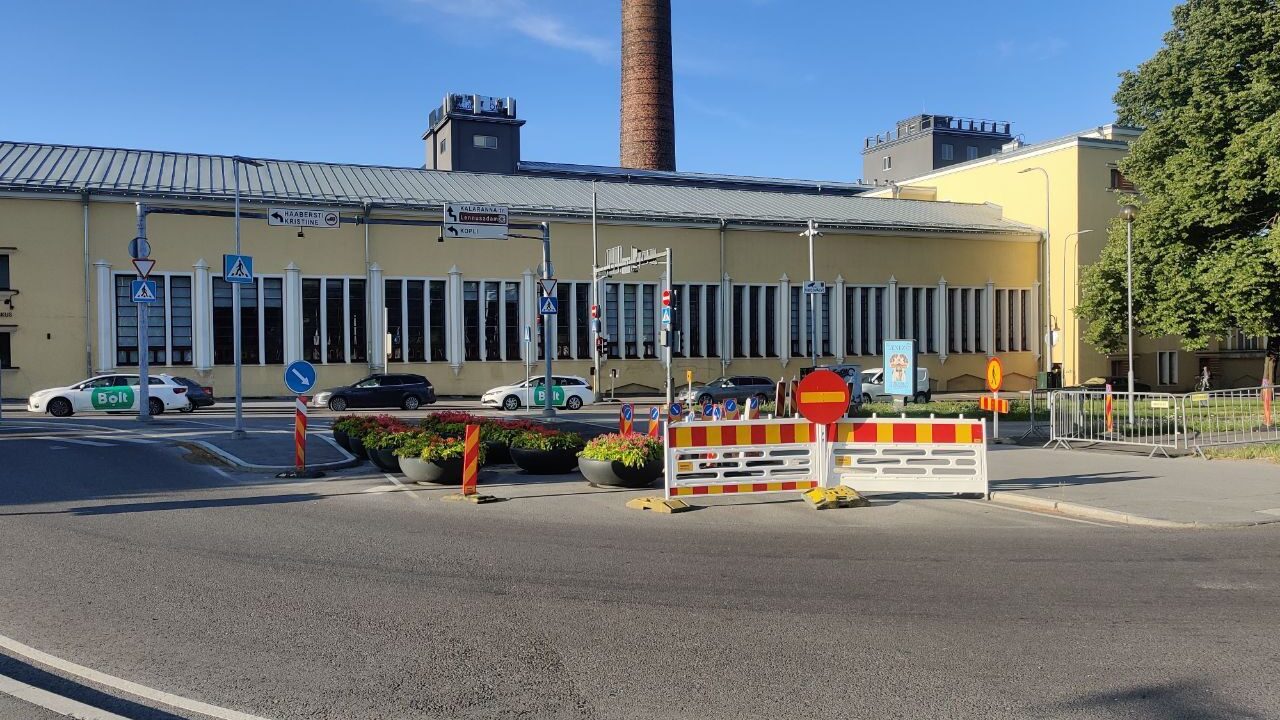 Liikluskorraldus Rannamäe tee ja ­Põhja puiestee ristmikul: kas nii jääbki?