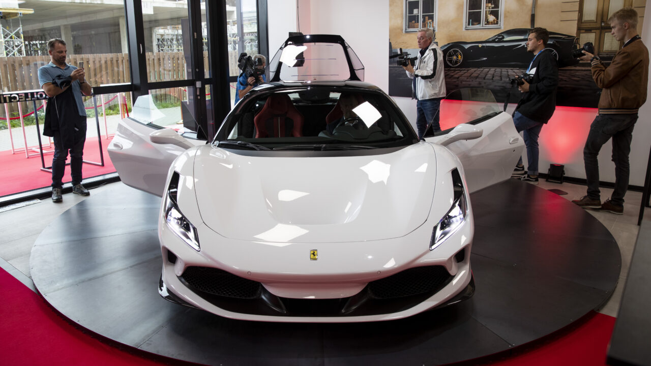 Mis majanduskriis?! Ferrarisid ja Lamborghinisid oodatakse Eestis järjekorras thumbnail