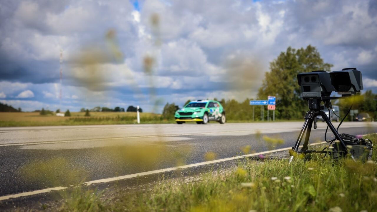Politsei kasutab Rally Estonia ajal kiiruseületajate puhul rahunemispeatust