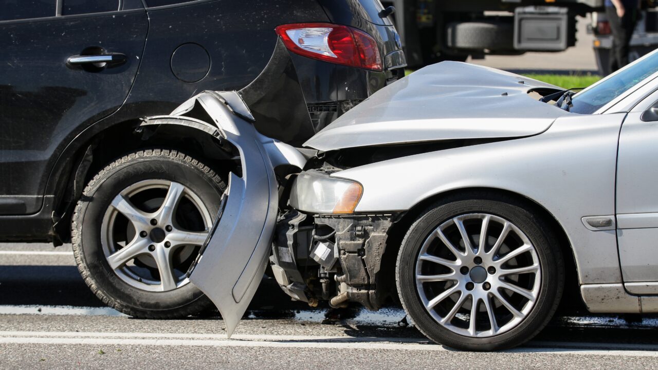 Miks ei anna kindlustus avariilise auto kohta täpsemat infot?